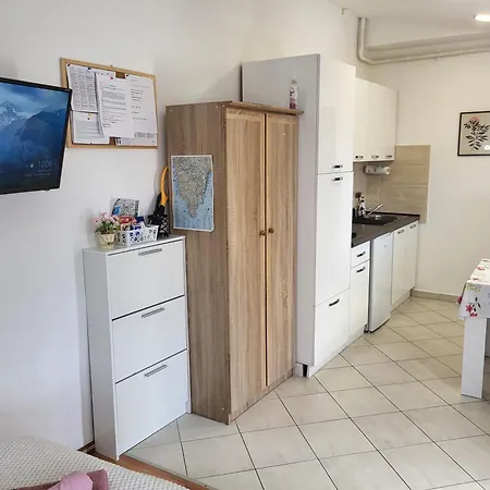 Studio City With Free Parking アパート プーラ