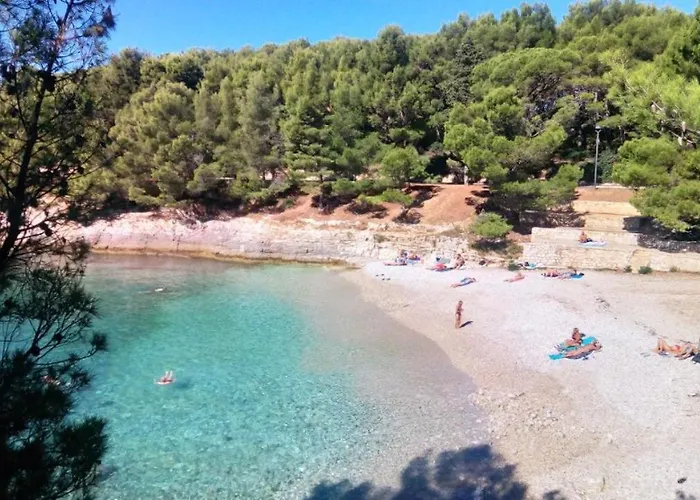 Апартаменты Studio City With Free Parking Пула