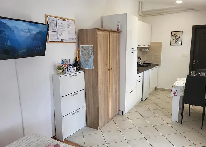 Studio City With Free Parking Daire Pula